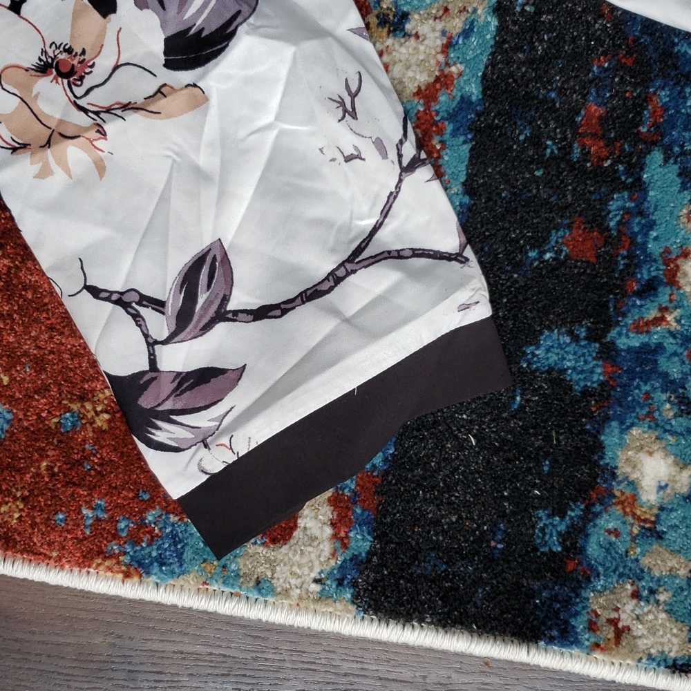 Blouse - Picture 2 of 7